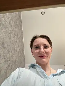 Snapshot of FReyja_44 chatting on 04-09-26, 07:47 FReyja 44 online show from 04-09-26, 07:47