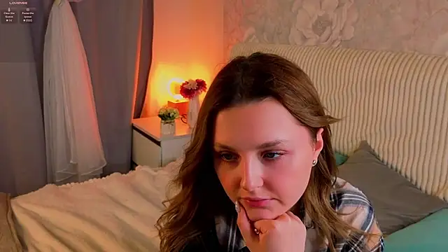 Snapshot of LorriMonz chatting on 07-07-26, 01:41 LorriMonz online show from 07-07-26, 01:41