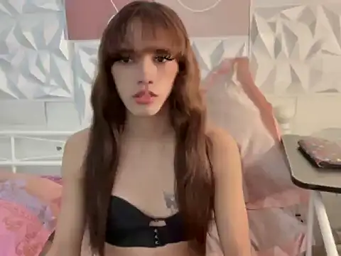Leijona Milker online show from 05-07-26, 12:32