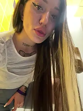 Snapshot of SaintSquirt chatting on 07-09-26, 11:25 SaintSquirt online show from 07-09-26, 11:25
