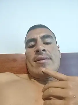 Snapshot of EdwiinR chatting on 03-23-26, 04:22 EdwiinR online show from 03-23-26, 04:22