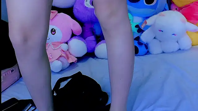 girllong520 online show from 04-22-26, 07:00