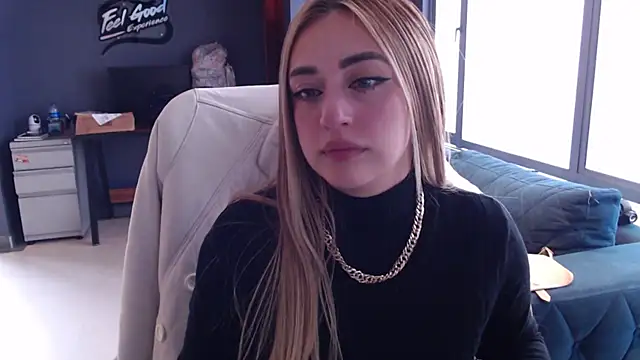 Snapshot of _mykinkydoll_ chatting on 03-26-26, 06:24 mykinkydoll online show from 03-26-26, 06:24