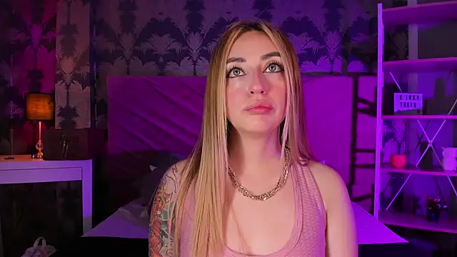 Snapshot of _mykinkydoll_ chatting on 04-04-26, 01:04 mykinkydoll online show from 04-04-26, 01:04