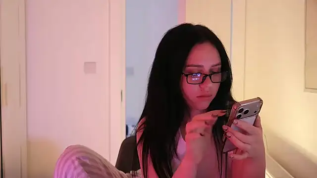 Snapshot of mira_mmira chatting on 04-03-26, 09:57 mira mmira online show from 04-03-26, 09:57