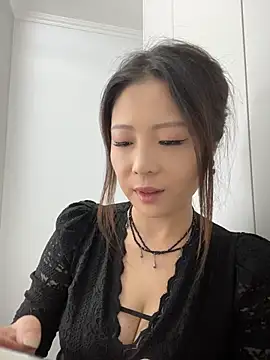 Lola666999 online show from 04-24-26, 01:19