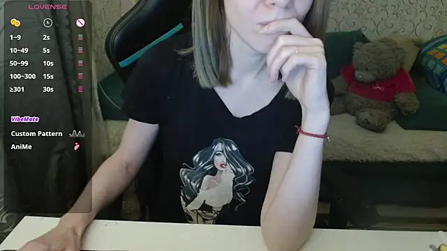 Snapshot of Ricky_Chadwick_ chatting on 03-25-26, 04:35 Ricky Chadwick online show from 03-25-26, 04:35