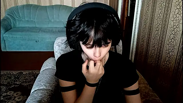 Snapshot of ShaynaLinley chatting on 03-27-26, 10:26 ShaynaLinley online show from 03-27-26, 10:26