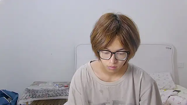 buding-001 online show from 07-04-26, 01:39