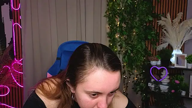 Snapshot of LucyMendoza chatting on 03-25-26, 02:56 LucyMendoza online show from 03-25-26, 02:56