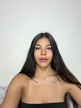 Snapshot of Crissdesire chatting on 07-16-26, 11:49 Crissdesire online show from 07-16-26, 11:49