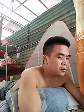 Snapshot of Tinh_love chatting on 07-17-26, 03:02 Tinh love online show from 07-17-26, 03:02