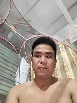 Snapshot of Tinh_love chatting on 07-26-26, 04:03 Tinh love online show from 07-26-26, 04:03