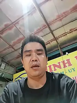 Snapshot of Tinh_love chatting on 07-30-26, 01:32 Tinh love online show from 07-30-26, 01:32