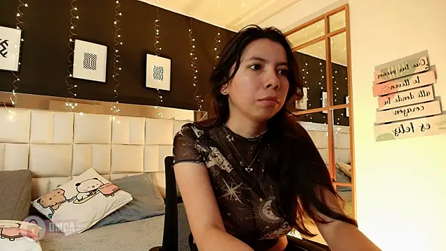 Snapshot of sunnie_windel chatting on 03-25-26, 03:40 sunnie windel online show from 03-25-26, 03:40