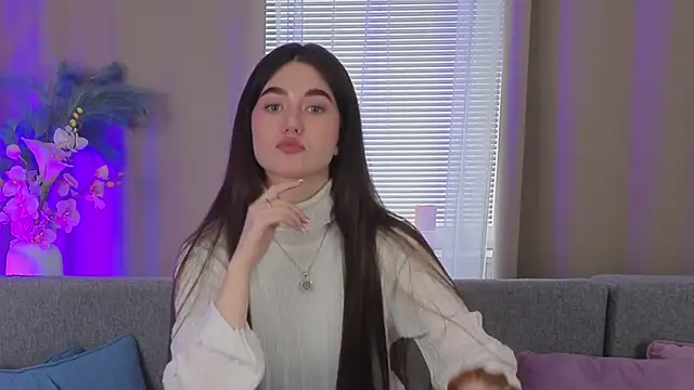 Snapshot of SunnyBloss chatting on 03-30-26, 01:45 SunnyBloss online show from 03-30-26, 01:45