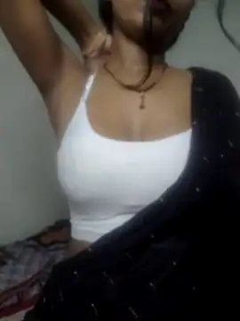 Snapshot of khushi_ji00 chatting on 04-19-26, 06:10 khushi ji00 online show from 04-19-26, 06:10