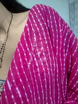 Snapshot of khushi_ji00 chatting on 05-06-26, 12:32 khushi ji00 online show from 05-06-26, 12:32