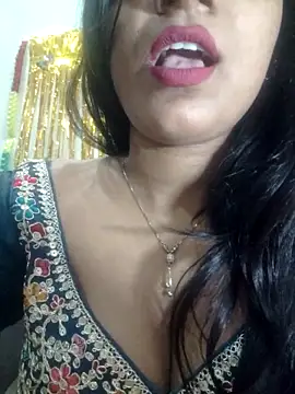 Snapshot of khushi_ji00 chatting on 06-12-26, 06:40 khushi ji00 online show from 06-12-26, 06:40
