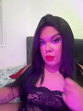 Snapshot of NicoleBBigAss chatting on 05-07-26, 01:11 NicoleBBigAss online show from 05-07-26, 01:11