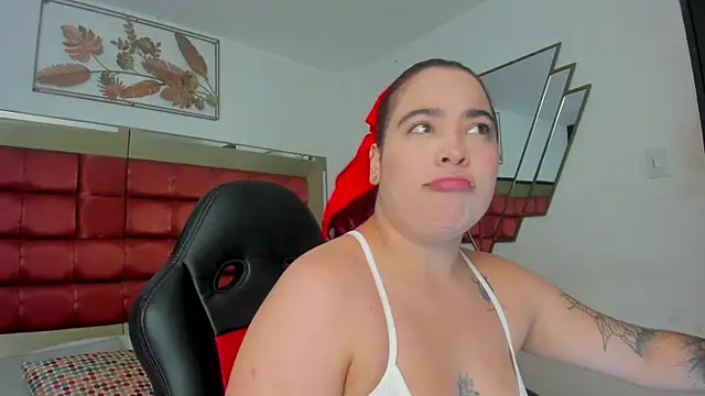AfroditaVega  online show from 04-26-26, 05:43