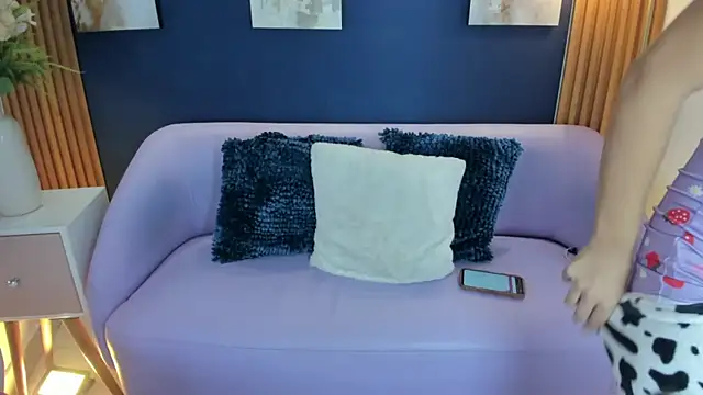 Snapshot of MiaGinger_ chatting on 06-20-26, 08:22 MiaGinger online show from 06-20-26, 08:22