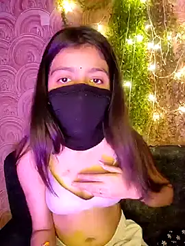 Snapshot of Prihu143 chatting on 07-12-26, 06:43 Prihu143 online show from 07-12-26, 06:43