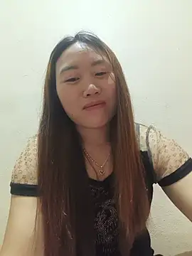 Snapshot of he-se-kin chatting on 06-08-26, 02:23 he-se-kin online show from 06-08-26, 02:23