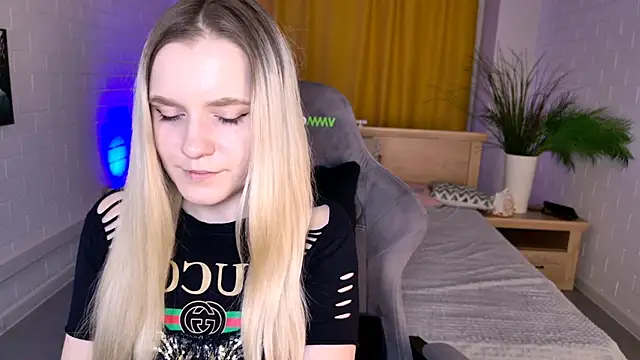 SherriButlers online show from 04-24-26, 05:21