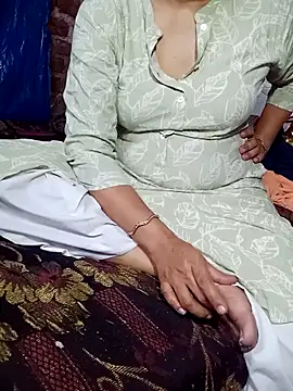 Snapshot of Sweet_Stuff1990 chatting on 03-25-26, 01:50 Sweet Stuff1990 online show from 03-25-26, 01:50