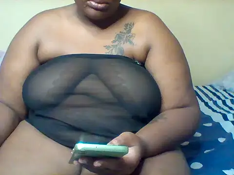 Snapshot of bunny_jay chatting on 06-13-26, 09:18 bunny jay online show from 06-13-26, 09:18