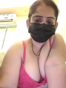 Snapshot of sonalidey5564 chatting on 04-22-26, 11:01 sonalidey5564 online show from 04-22-26, 11:01
