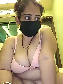 Snapshot of sonalidey5564 chatting on 04-24-26, 01:57 sonalidey5564 online show from 04-24-26, 01:57