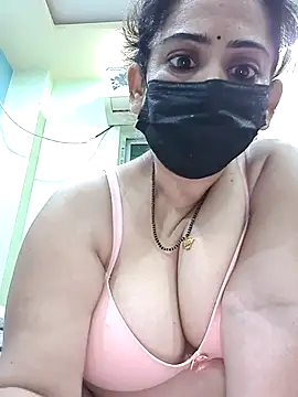 Snapshot of sonalidey5564 chatting on 04-26-26, 02:37 sonalidey5564 online show from 04-26-26, 02:37