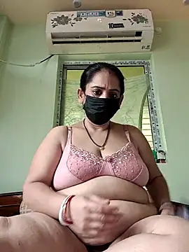 Snapshot of sonalidey5564 chatting on 04-28-26, 08:52 sonalidey5564 online show from 04-28-26, 08:52