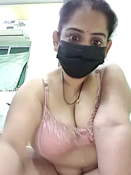 Snapshot of sonalidey5564 chatting on 04-30-26, 02:01 sonalidey5564 online show from 04-30-26, 02:01