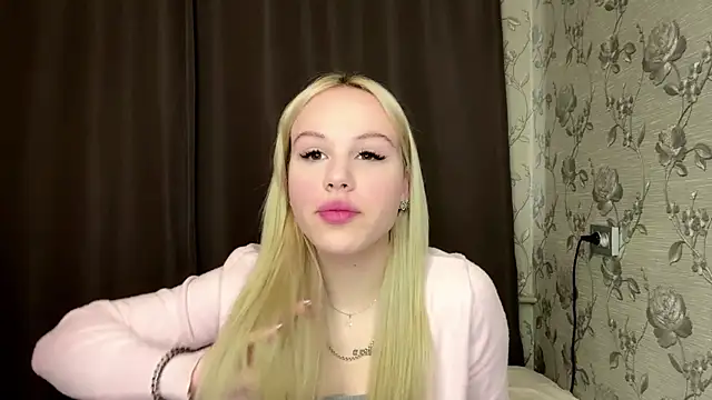 Snapshot of FrediaAlbritton chatting on 03-26-26, 10:21 FrediaAlbritton online show from 03-26-26, 10:21