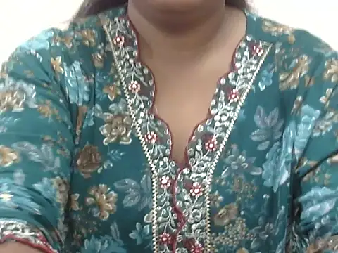 Sana Khaan online show from 03-27-26, 04:51