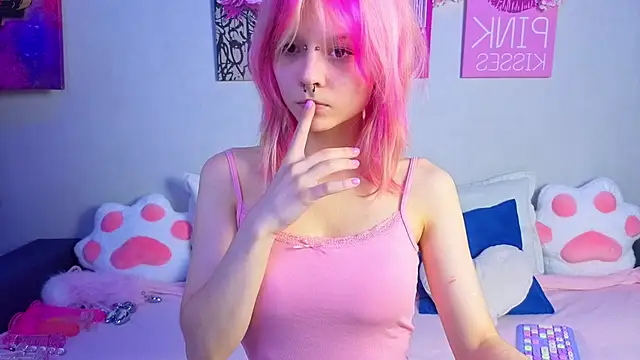 PerryKitty online show from 07-17-26, 02:34