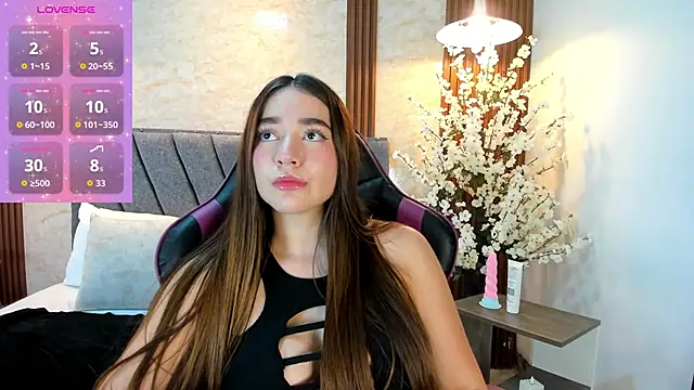 Snapshot of Anissa_m_ chatting on 04-10-26, 06:45 Anissa m online show from 04-10-26, 06:45