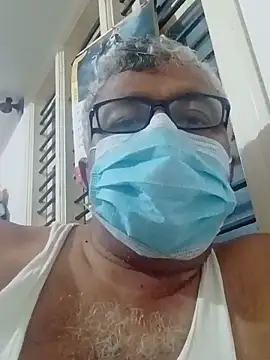 Snapshot of mature55 chatting on 05-18-26, 01:17 mature55 online show from 05-18-26, 01:17
