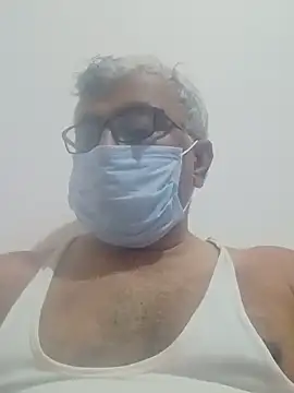 Snapshot of mature55 chatting on 05-29-26, 12:47 mature55 online show from 05-29-26, 12:47