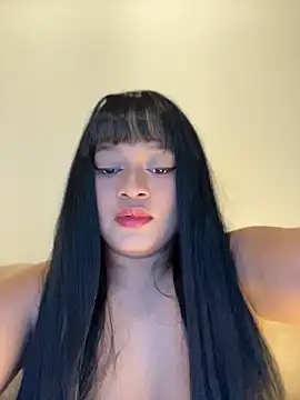 Snapshot of Saraa_M chatting on 05-01-26, 05:17 Saraa M online show from 05-01-26, 05:17