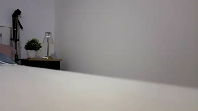 Snapshot of Anna_Love1 chatting on 12-16-25, 01:49 Anna Love1 online show from 12-16-25, 01:49