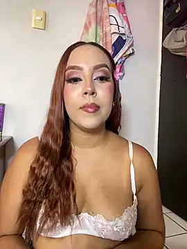 Snapshot of victoria_luxx_ chatting on 04-16-26, 09:39 victoria luxx online show from 04-16-26, 09:39