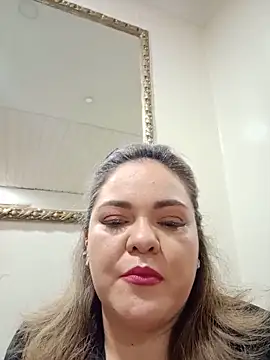 Snapshot of Natashablade__ chatting on 05-15-26, 11:17 Natashablade online show from 05-15-26, 11:17