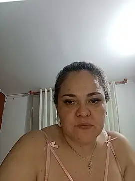 Snapshot of Natashablade__ chatting on 05-30-26, 01:57 Natashablade online show from 05-30-26, 01:57