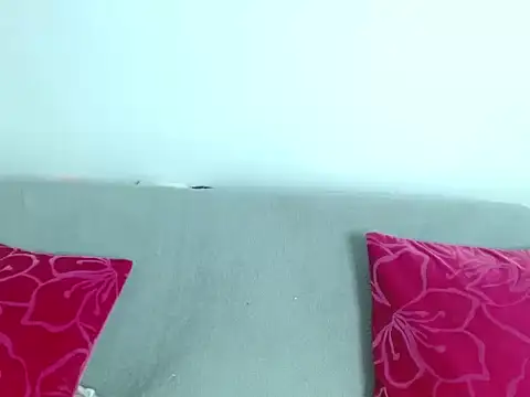 Snapshot of Violet_Donell chatting on 04-14-26, 04:24 Violet Donell online show from 04-14-26, 04:24