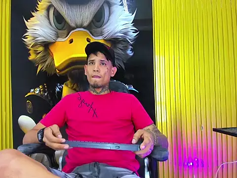 Winsord Bigcock online show from 03-28-26, 07:35