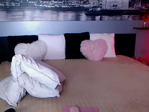 Snapshot of AnneAme chatting on 04-11-26, 10:41 AnneAme online show from 04-11-26, 10:41